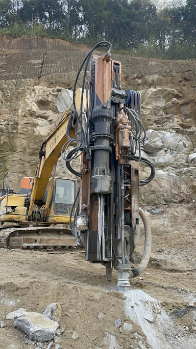 機(jī)載式液壓劈裂機(jī)