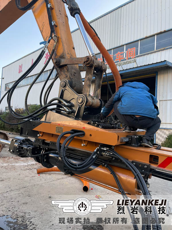 機(jī)載式液壓劈裂機(jī)廠家